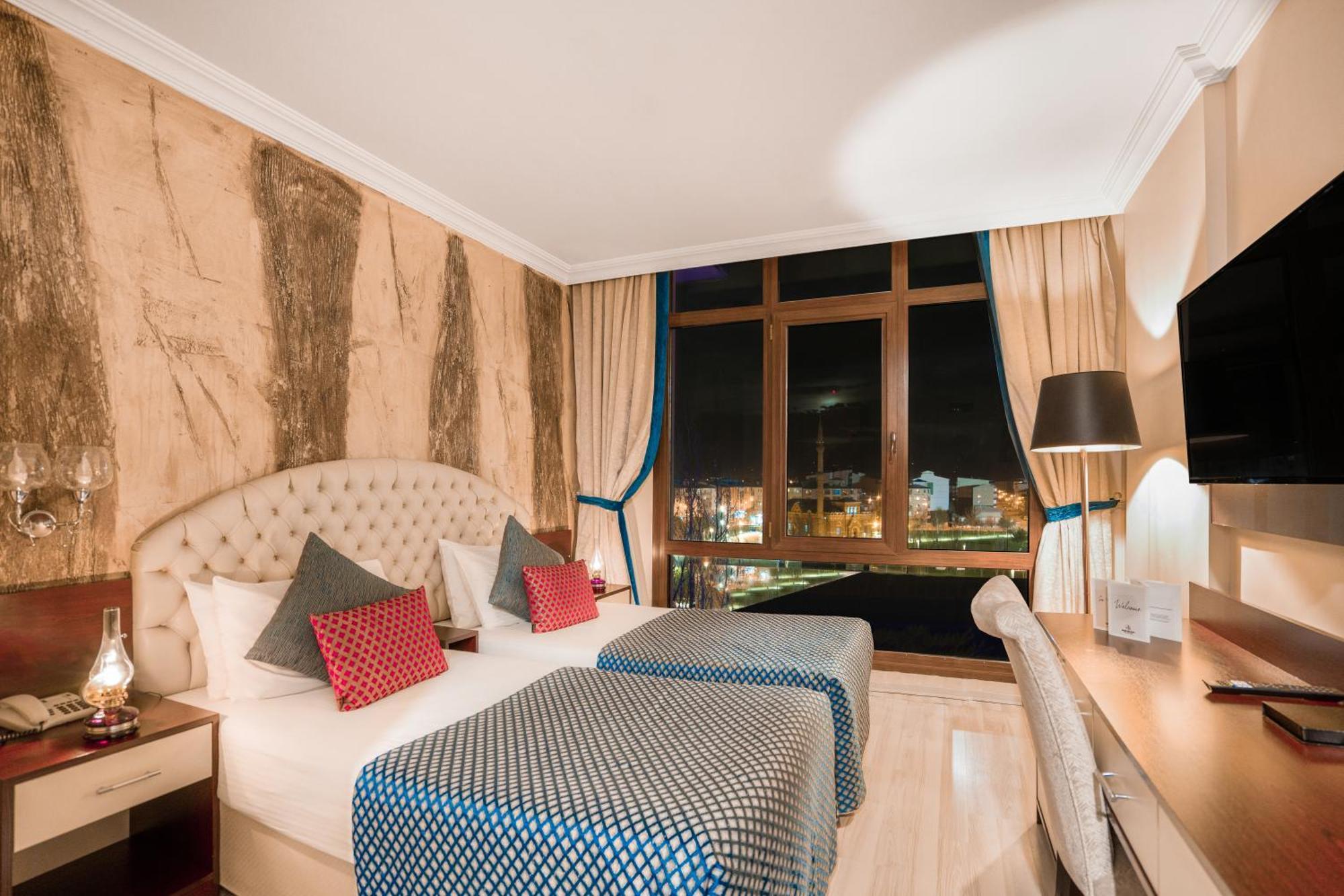 Grand Ani Hotel Kars Exterior photo
